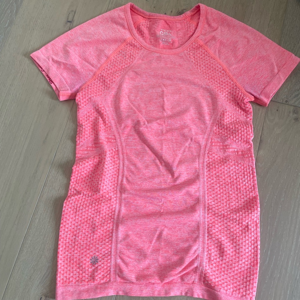 Athleta girls short sleeve athletic shirt, size 8-10